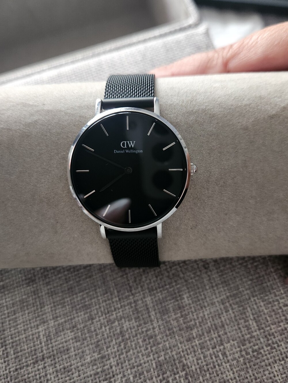 Daniel Wellington Classic Black Mesh Watch